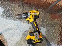 DEWALT DCD796 wkrętarka z udarem + aku 5Ah