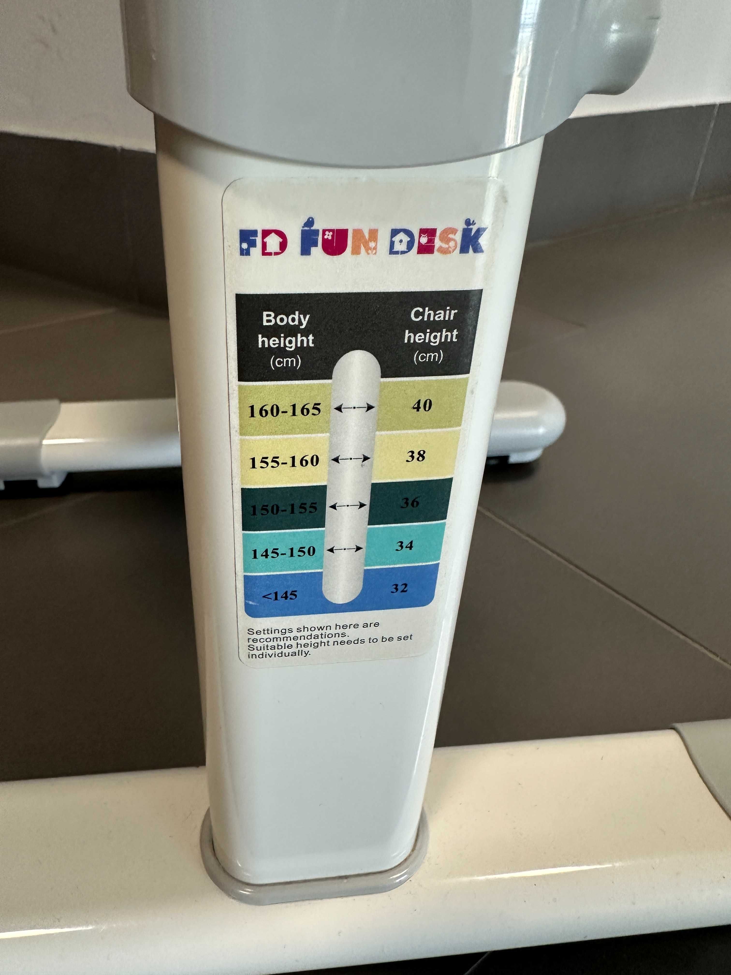 FD FunDesk krzesełko biurkowe dla dziecka -regulowane 5-14lat do 165cm