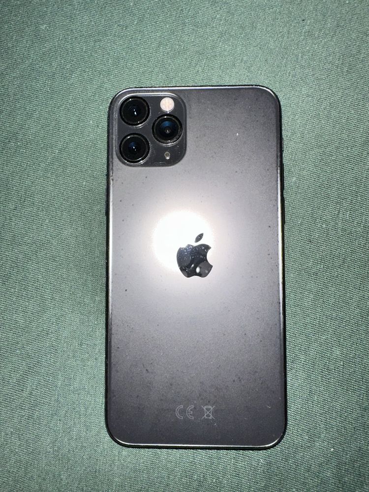 Iphone 11 pro 256 gb space  gray
