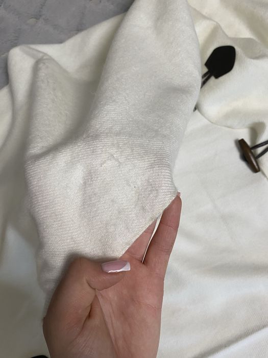 Пончо або плед-накидка для дому.