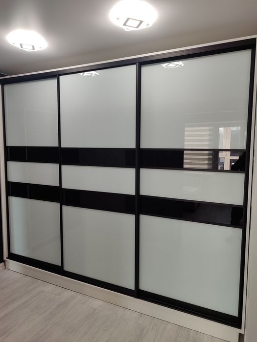 Меблі на замовлення; шафи купе,кухн, гардероб та ін...