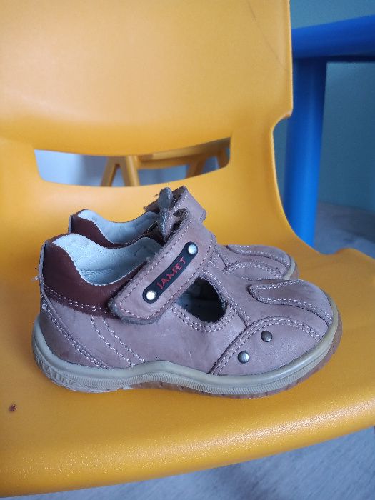 buty skórzane dla dziecka na wiosnę
