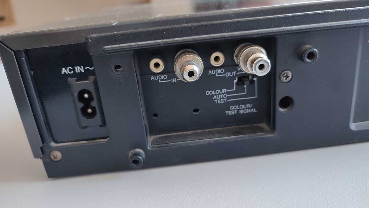 Magnetowid   Panasonic NV-G21EE   niesprawny