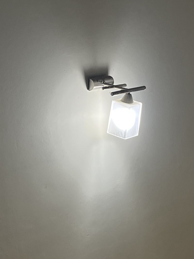 Zestaw lamp z kloszami