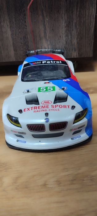 Машинка на радиоуправлении