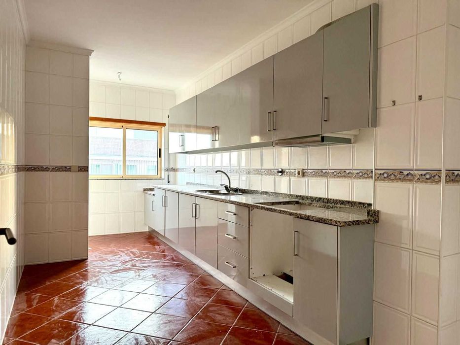 Alugo apartamento t3