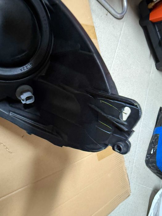 Lampa prawy przód Ford Escape/Kuga Mk2 Lift igła oryginał USA