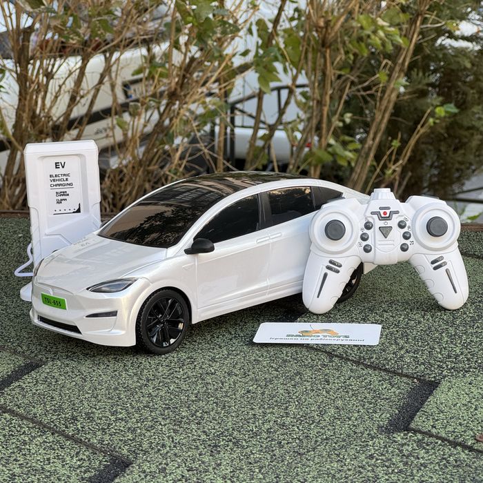 Машинка на радиоуправлении Tesla Model X белая | Тесла на пульте