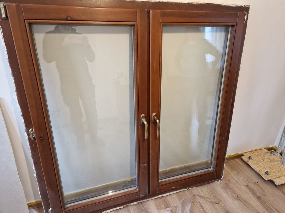 Okno drewniane dwuskrzydłowe