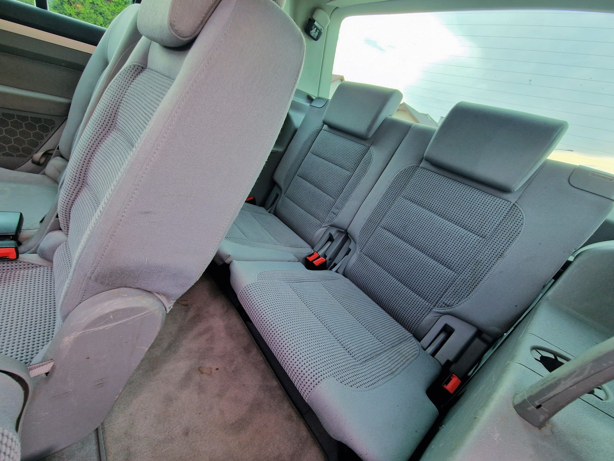 VW Touran 1.9TDI 101KM 6 Bieg, 7-osob, Hak, Klima, Nowy Rozrząd i Olej