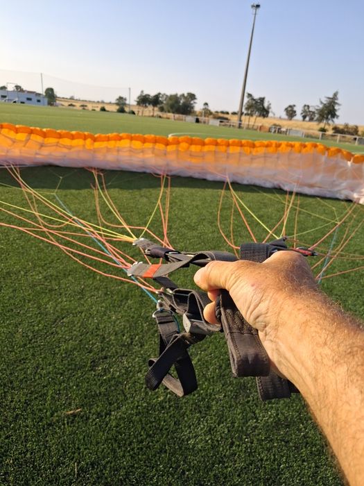 Vendo parapente Bilugar Windtech Bantoo  negociável