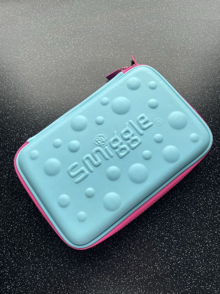 Piórnik szkolny Smiggle