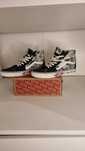 Vans off the WALL SK8-Hi