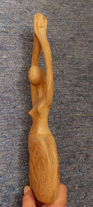 Escultura de Mulher ANJALI MUDRĀ