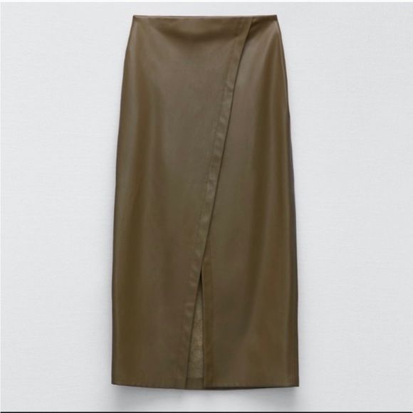 Нова спідниця з екошкіри ZARA