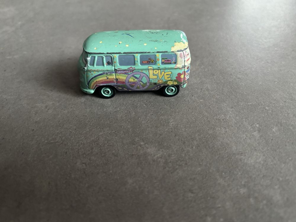 Model Resorak Tomica Disney Cars Fillmore VW Volkswagen T1 Standard