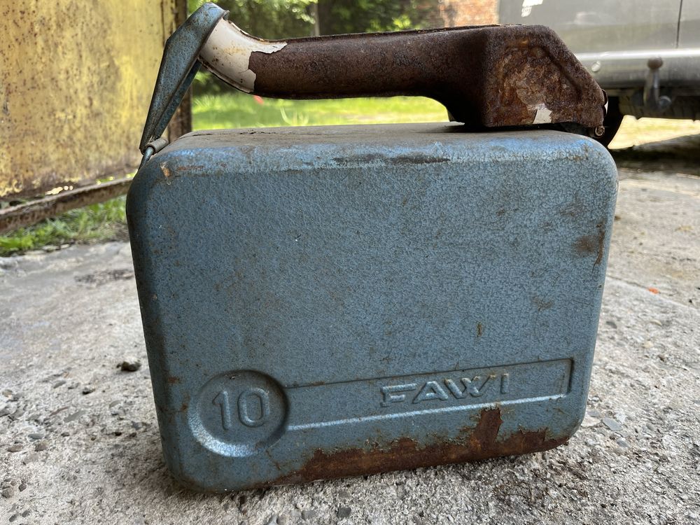 Kanister na paliwo FAWI 10L VW Garbus FSO PRL Fiat 126p Junak WFM WSK