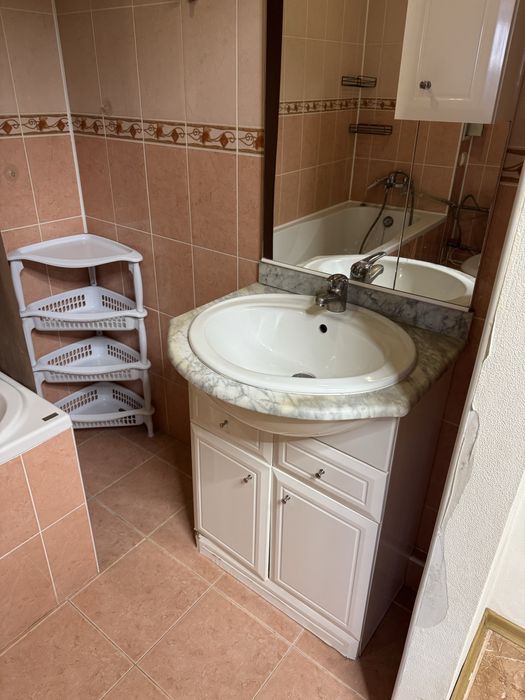 Тумба з раковиною, дзеркалом з підсвіткою