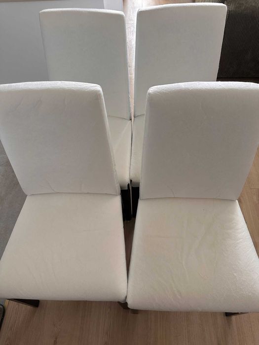 Cadeiras IKEA BERGMUND