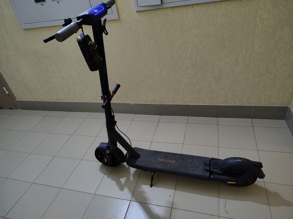 Електросамокат Inmotion s1