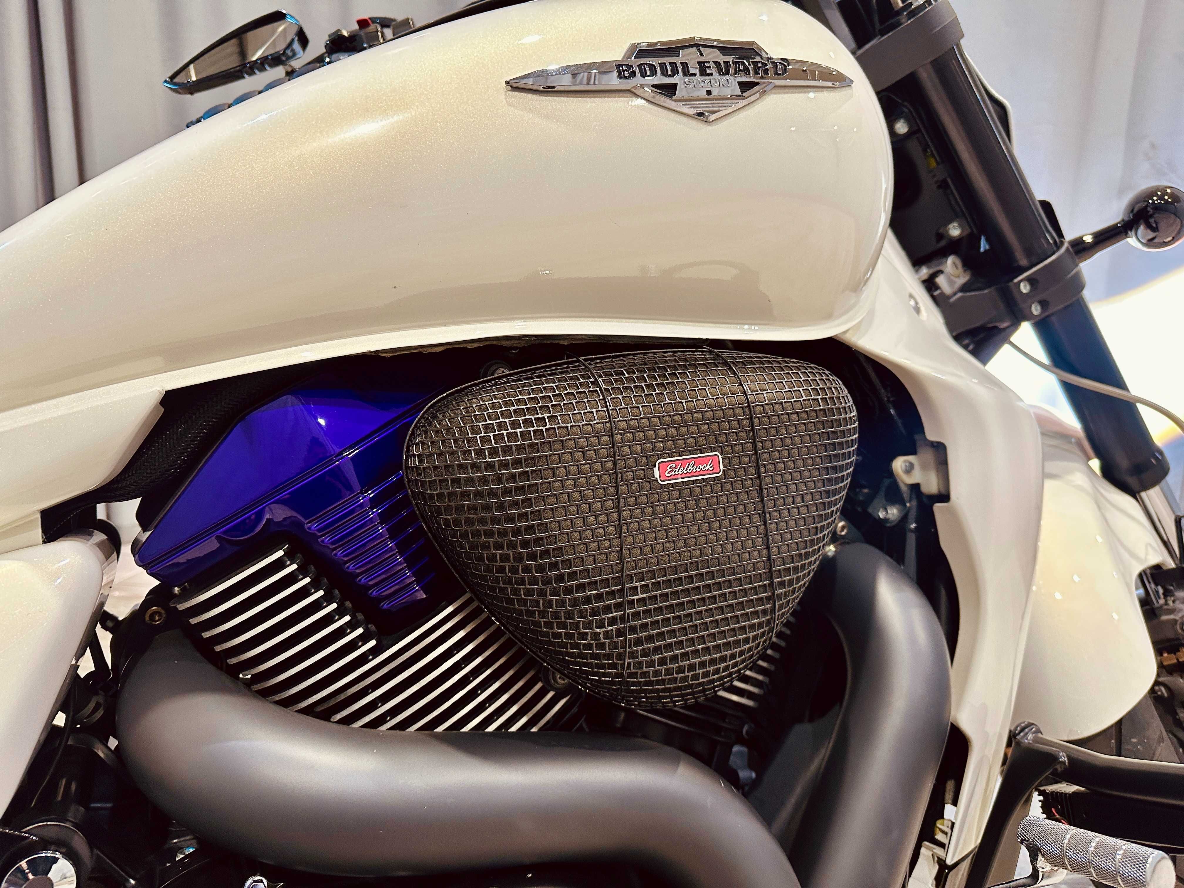 Suzuki M109R Boulevard