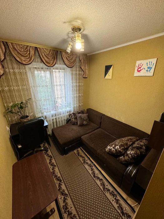 Продаж 3 кімнатної квартири в районі Північного