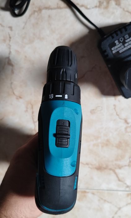 Aparafusadora com 2 baterias