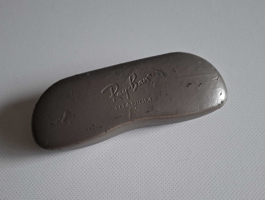 Bolsa / Caixa de óculos - Ray Ban Titanium