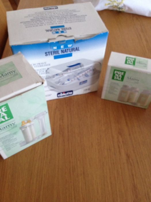 Bomba extratora da pré-natal, esterilizador chicco e reservatórios.
