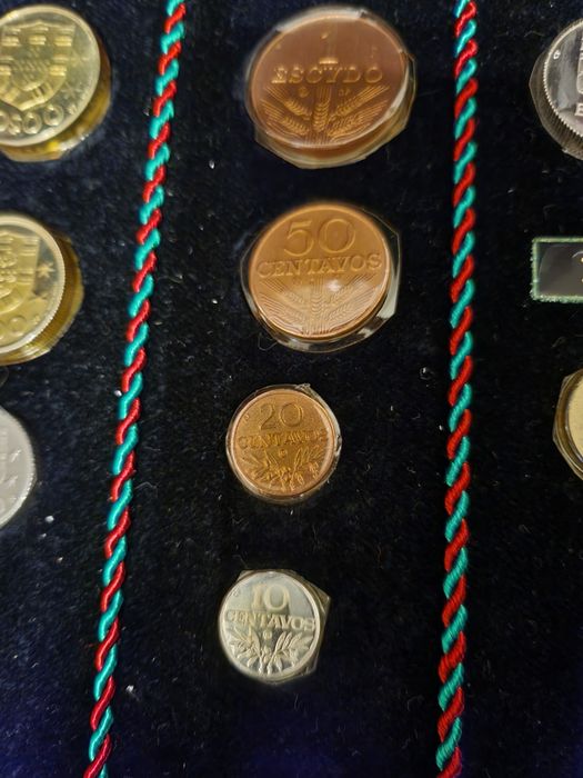 Colecção philae "grande história do escudo português".