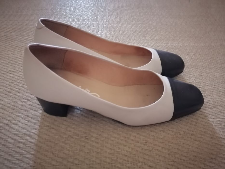 Sapatos de salto, 39