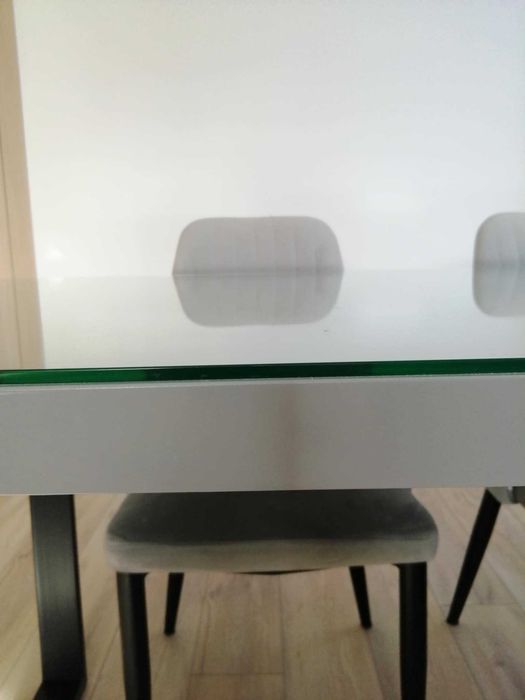 Stół kuchenny  160*90 + 4 krzesła gratis