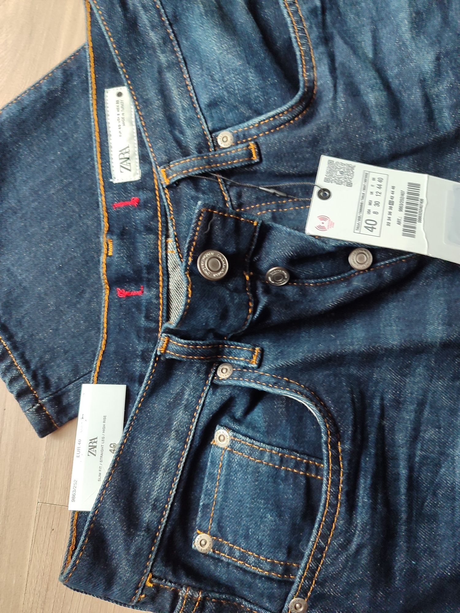 Spodnie damskie jeans ZARA