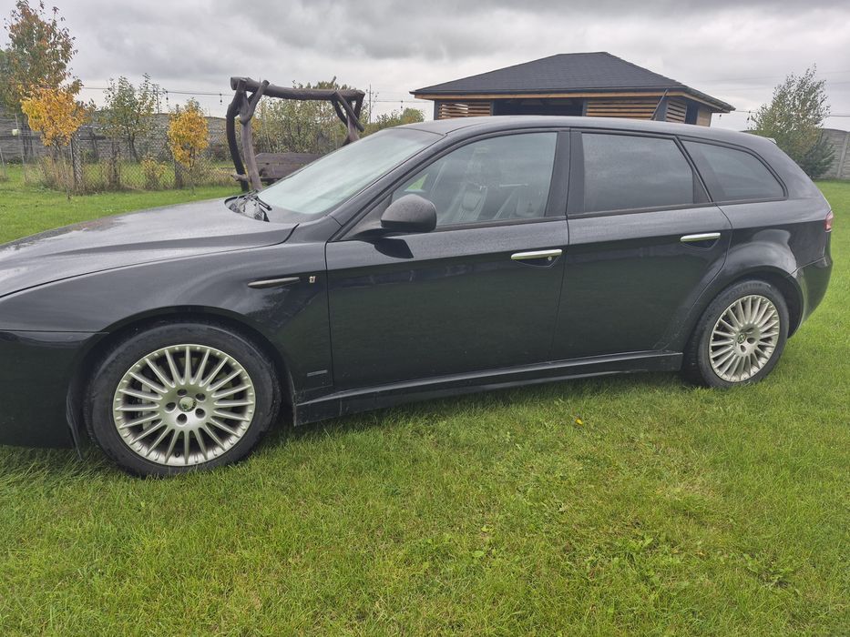 Błotnik prawy, lewy Alfa Romeo 159,Brera  601