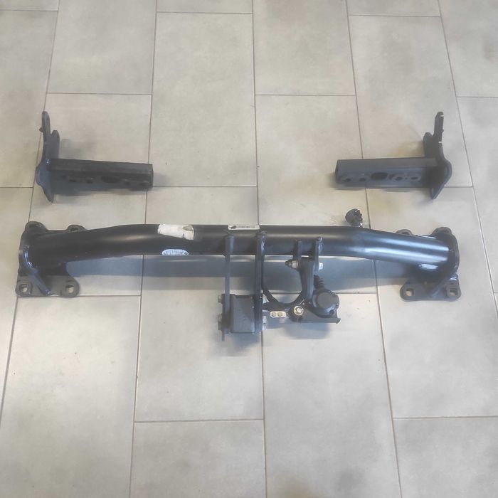 Oryginalny Hak holowniczy Range Rover Velar K8AM-17K817-AB