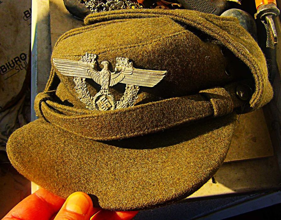 Stara Niemiecka Czapka 3 Rzesza 1944 r z Filmu o Rzeszy Orzeł