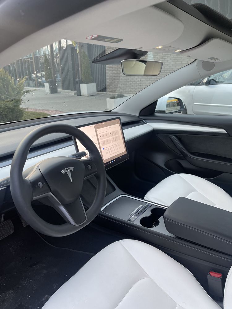 Продам Tesla Model 3 2022 Long Range Dual Motor - Restiyle