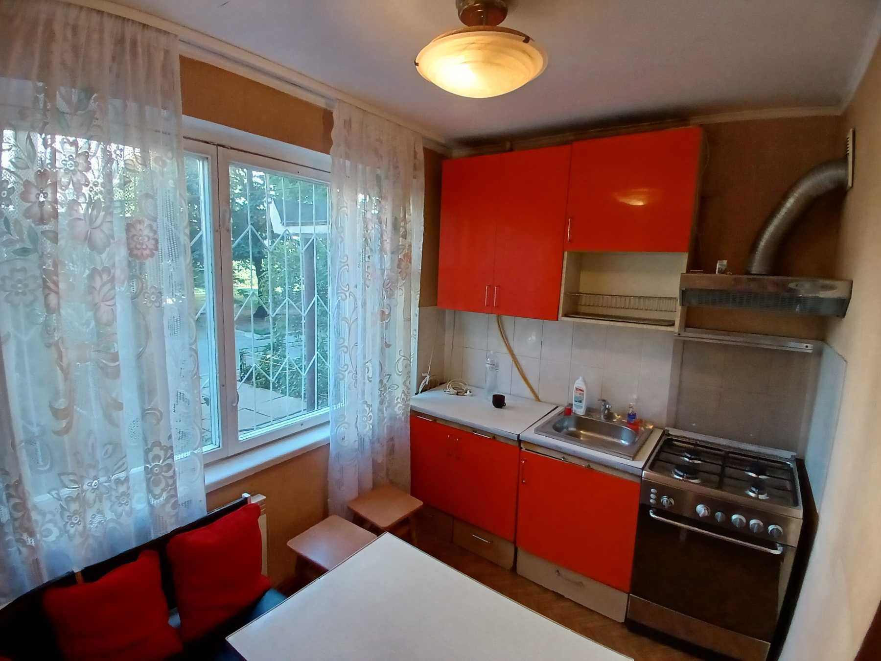 Сдам 1-ком. квартиру ул Героев полка Азов 13б метро Оболонь 3 минуты