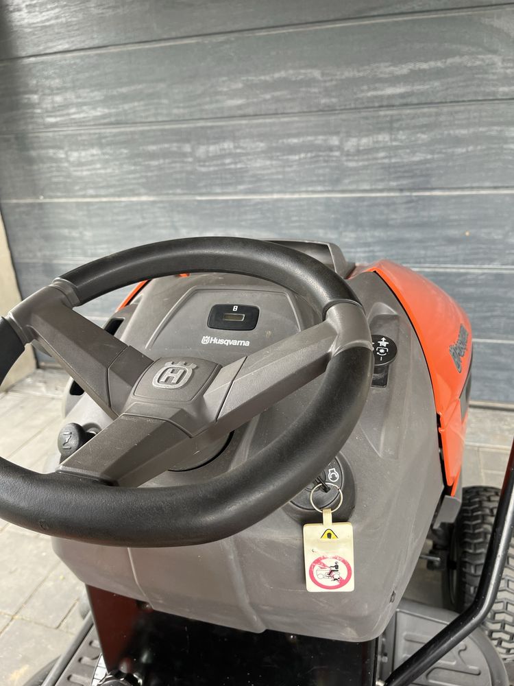 Traktorek kosiarka Husqvarna CTH 150 Kawasaki 15 Hydrostat Zadbana
