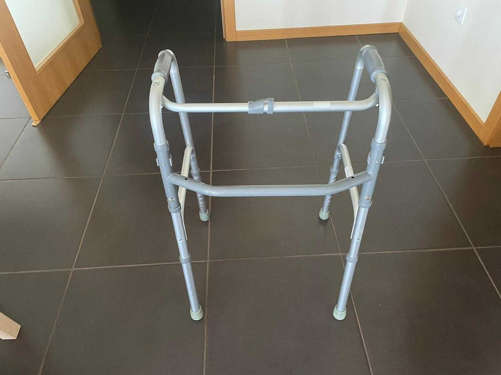Andarilho articulado