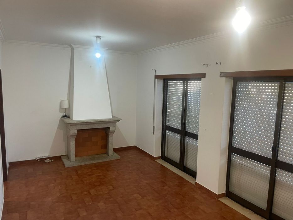 Apartamento T2 perto novo centro saude