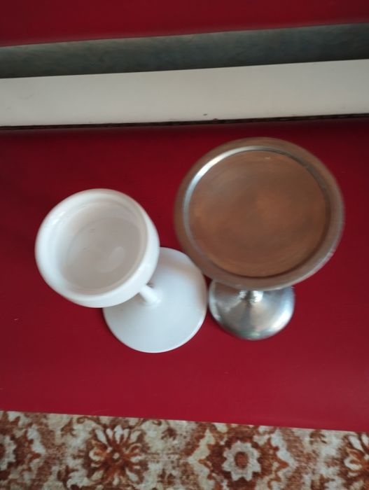 Подсвечник нержавейка высота 23см диаметр10.свечка керамика высота 19с