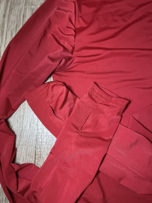 Червоний елегантний боді