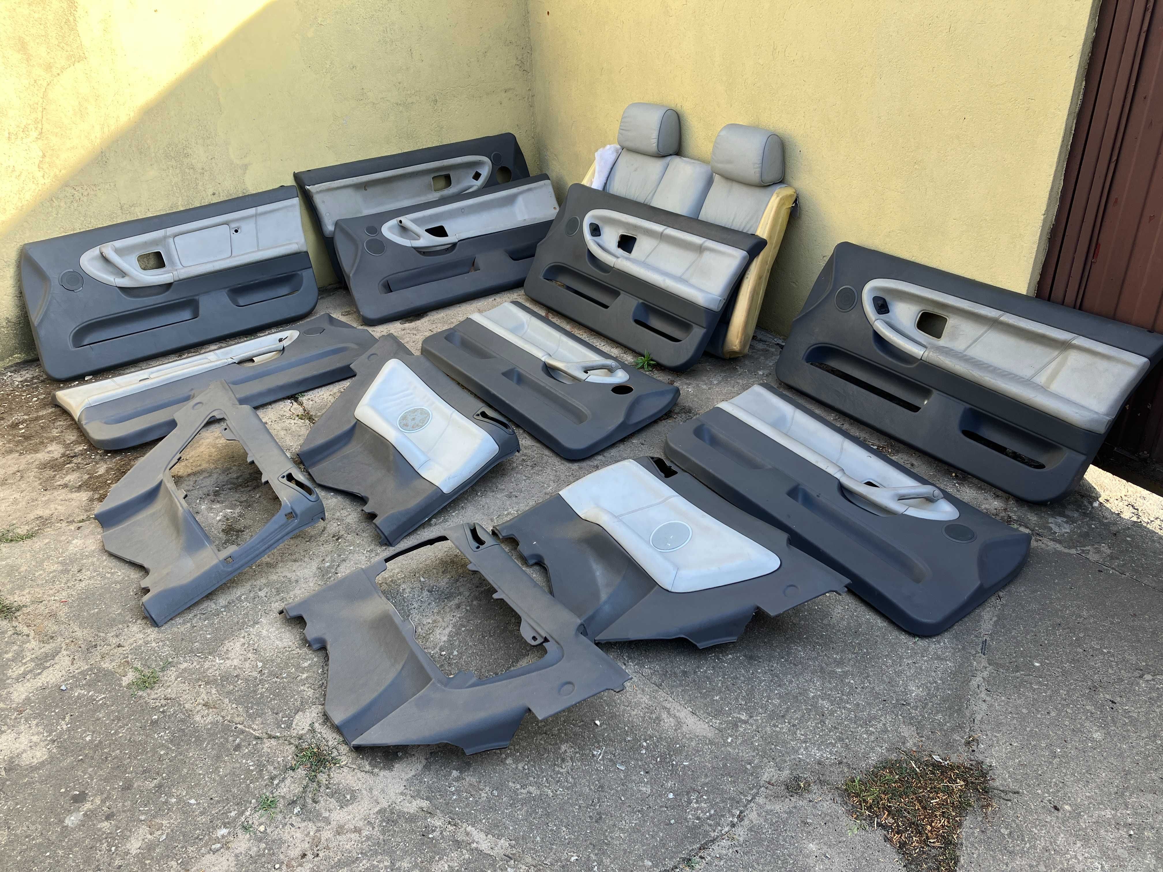 Boczki Szare BMW e36 coupe cabrio hifi przód tył hellgrau zagłówki