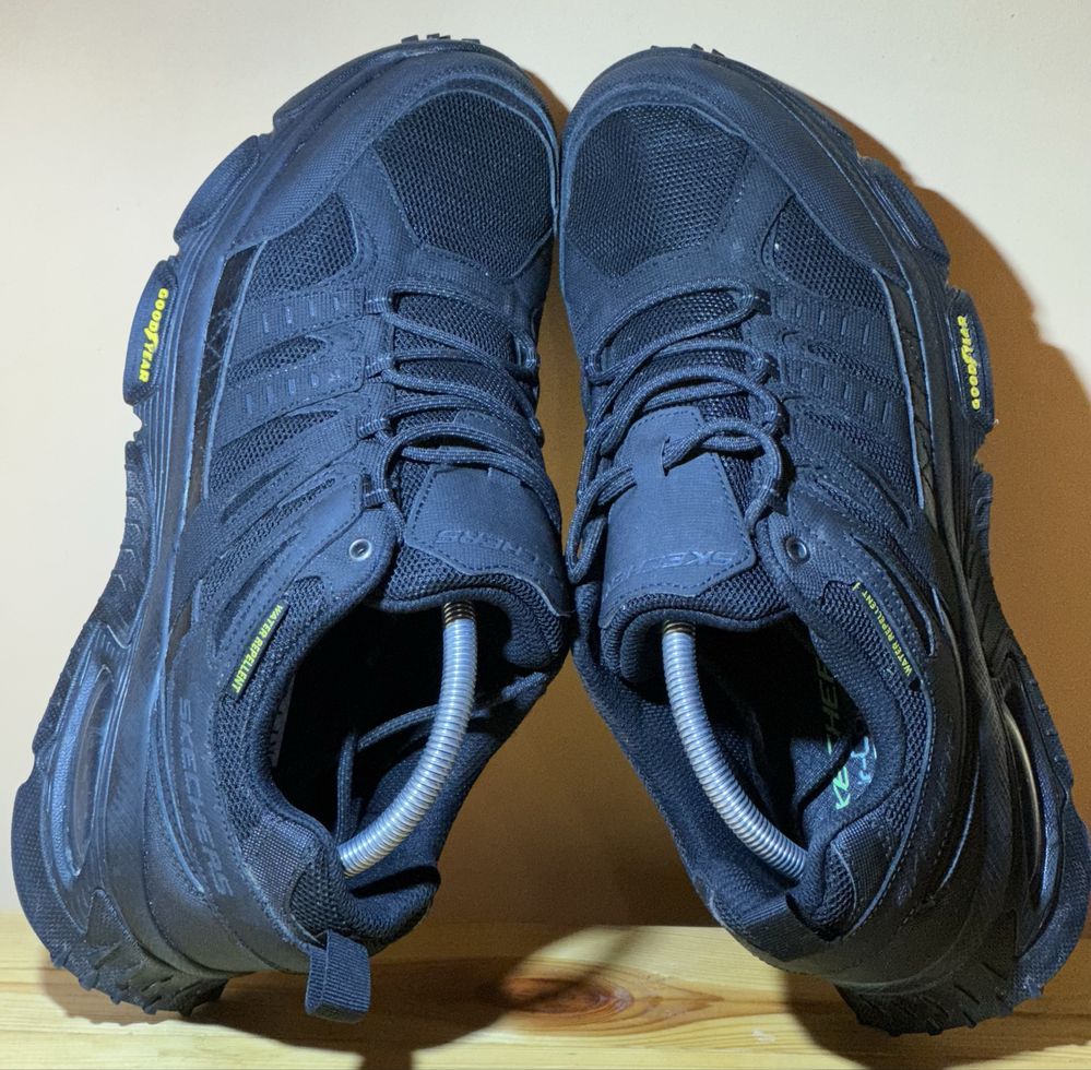Трекингові кросівки Skechers Water Repellent. Розмір 45(см)