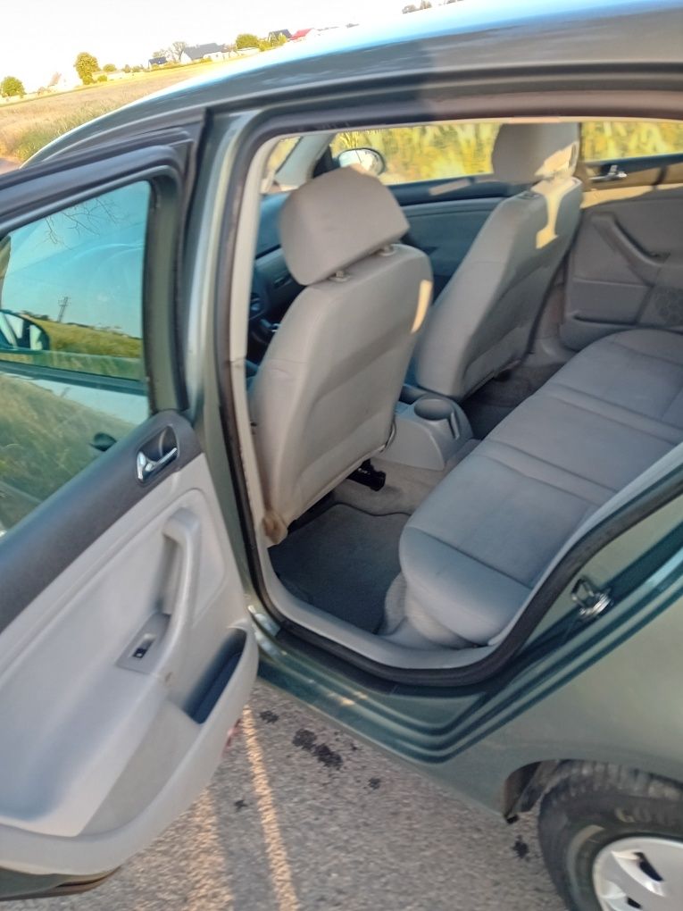 Sprzedam Golf 5 1.4MPI