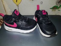 Кросівки на дівчинку 23.5 р  Nike