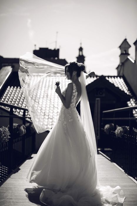 Весільна сукня