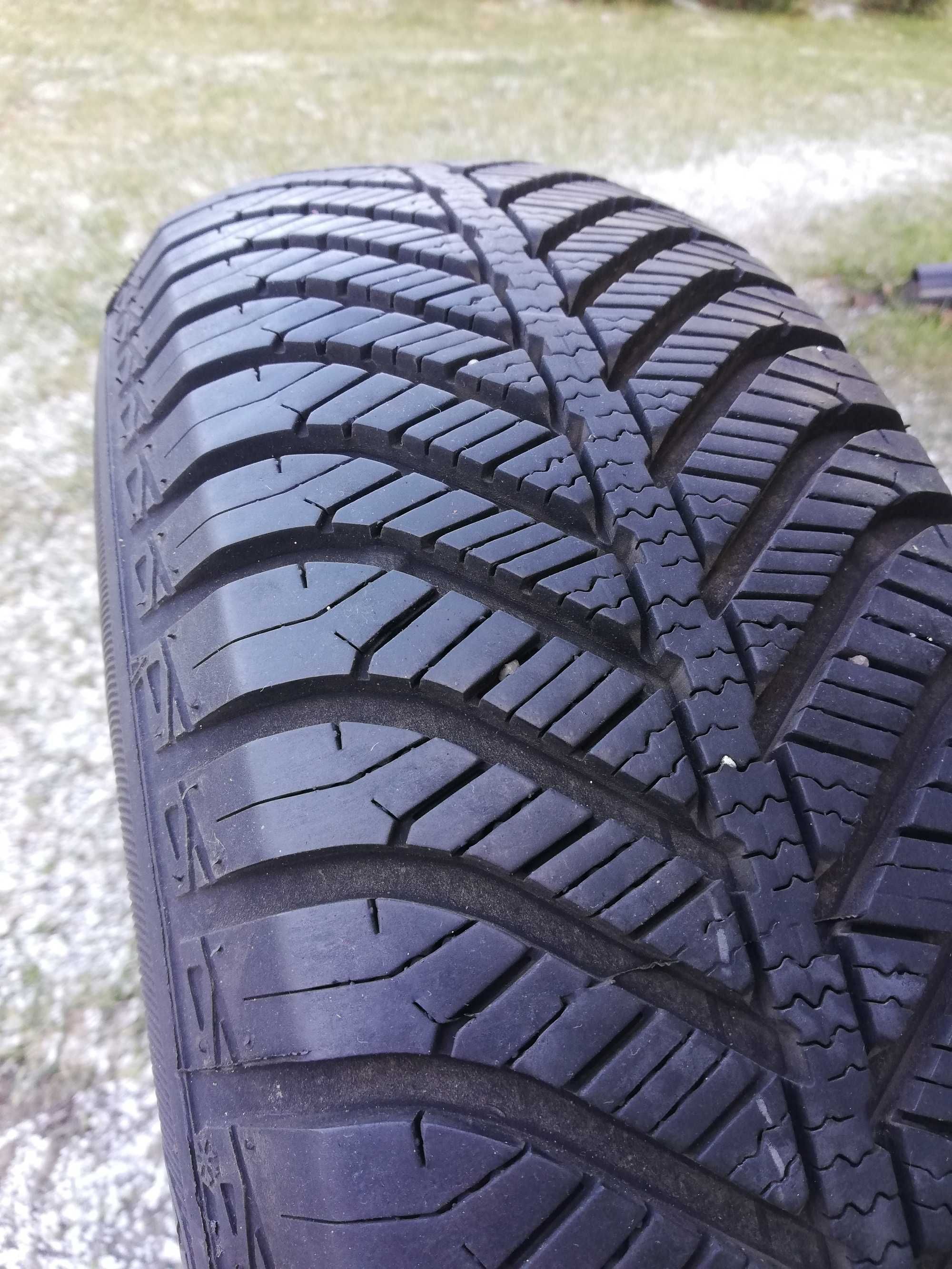 1 opona całoroczna Goodyear Vector 4seasons 175/65R13 80T,  8,5mm.