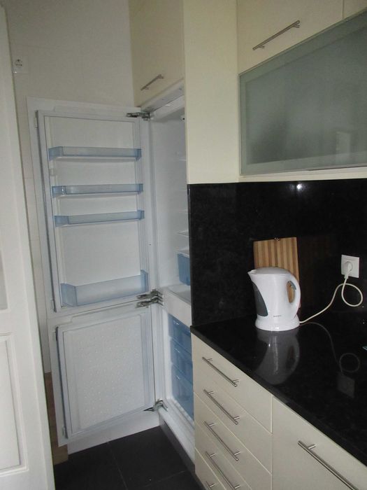 Arrenda-se moradia t2 com quintal